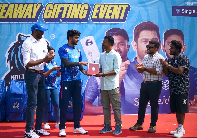A Historic Giveaway: Dhoni-Signed Bat & Ball, Gifted by Akhil Marar